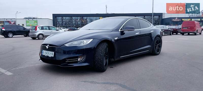 Ліфтбек Tesla Model S 2014 в Києві
