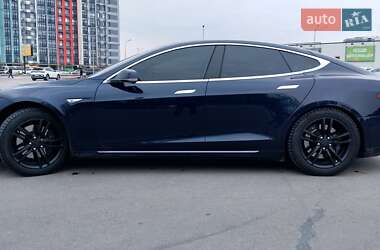 Лифтбек Tesla Model S 2014 в Киеве