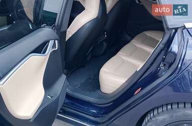 Ліфтбек Tesla Model S 2014 в Києві