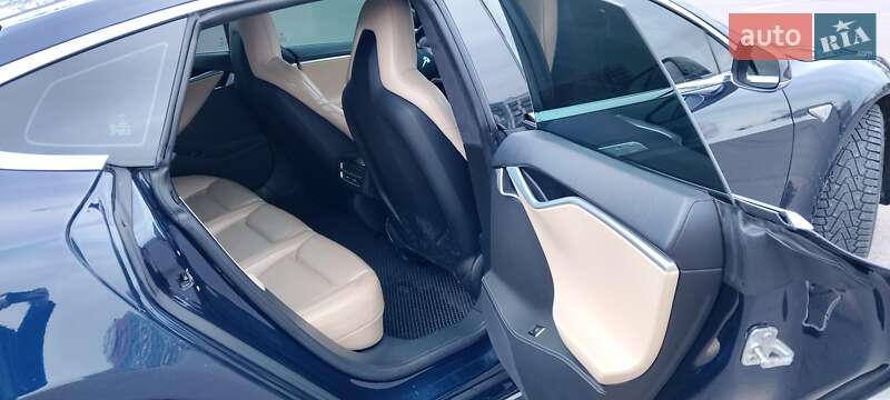 Лифтбек Tesla Model S 2014 в Киеве фото 36 Лифтбек Tesla Model S 2014 в Киеве