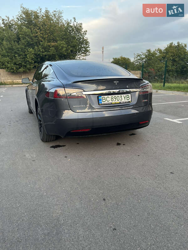 Лифтбек Tesla Model S 2016 в Львове фото 12 Лифтбек Tesla Model S 2016 в Львове