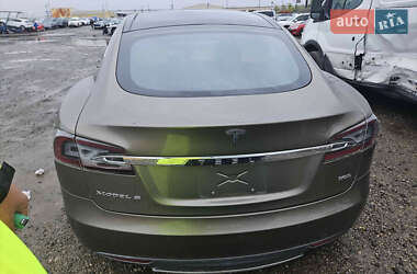 Лифтбек Tesla Model S 2015 в Одессе