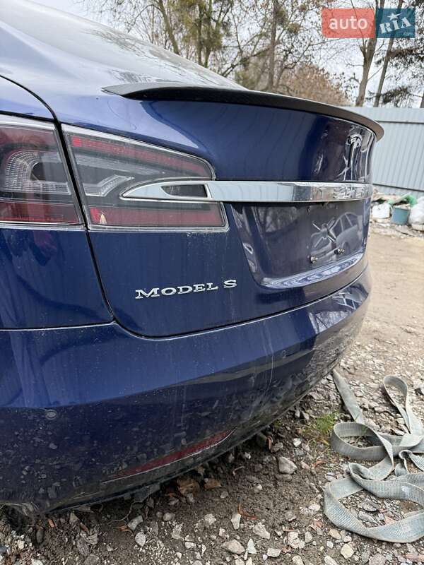Лифтбек Tesla Model S 2017 в Львове фото 4 Лифтбек Tesla Model S 2017 в Львове