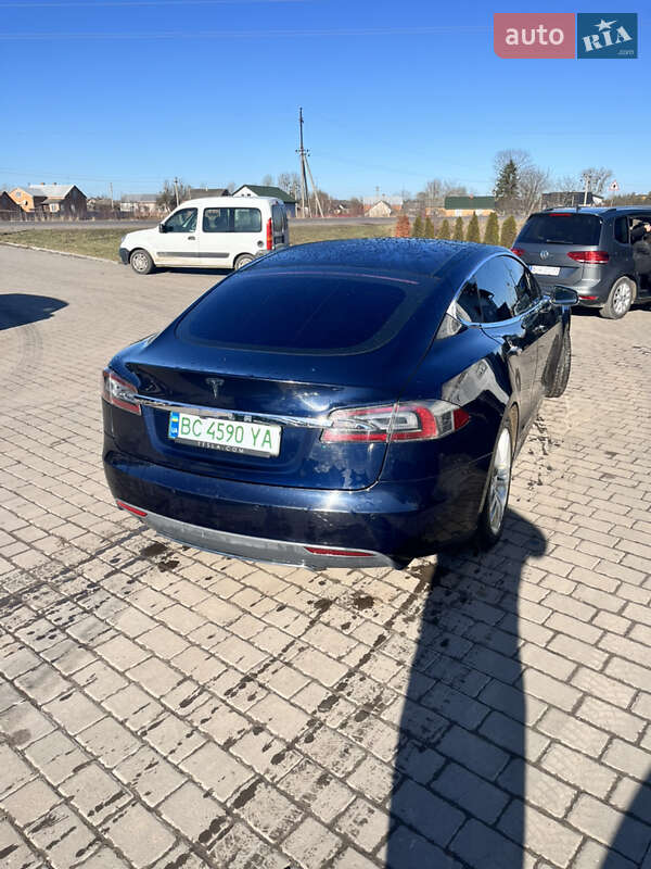 Лифтбек Tesla Model S 2014 в Львове фото 9 Лифтбек Tesla Model S 2014 в Львове