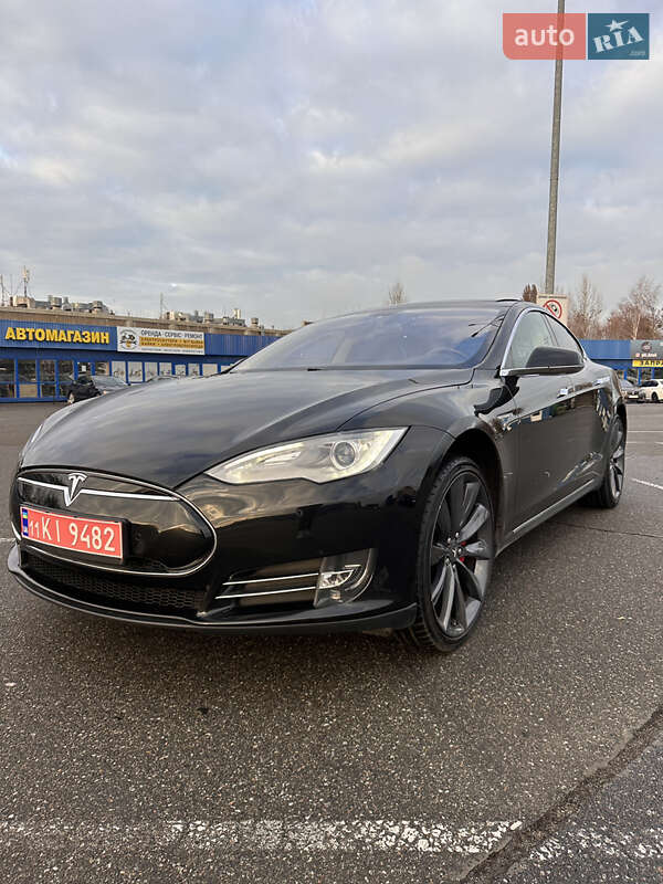 Лифтбек Tesla Model S 2014 в Киеве фото 4 Лифтбек Tesla Model S 2014 в Киеве