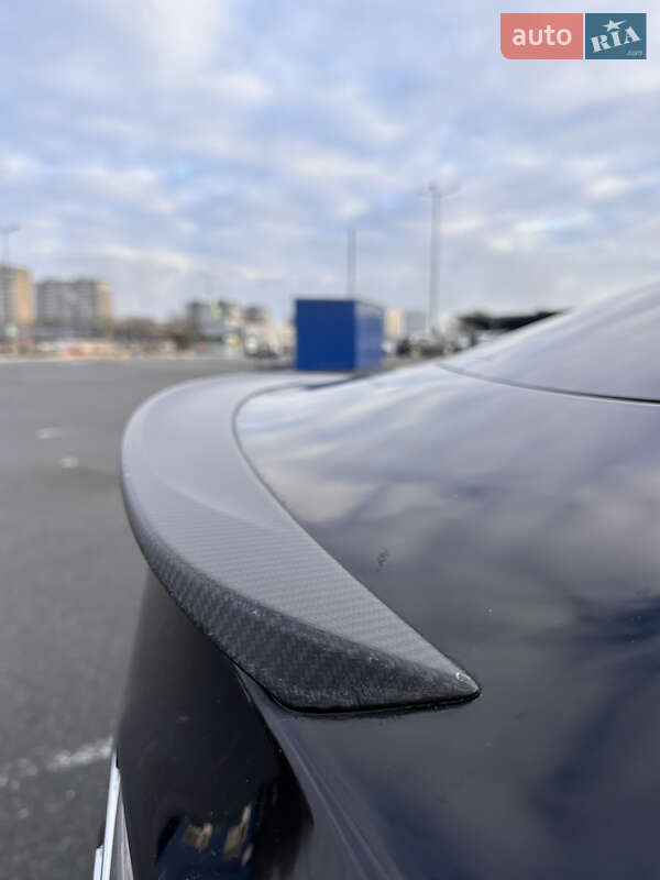 Лифтбек Tesla Model S 2014 в Киеве фото 12 Лифтбек Tesla Model S 2014 в Киеве