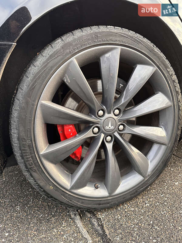Лифтбек Tesla Model S 2014 в Киеве фото 13 Лифтбек Tesla Model S 2014 в Киеве