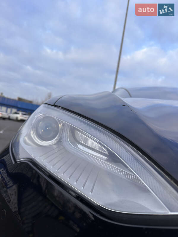 Лифтбек Tesla Model S 2014 в Киеве фото 17 Лифтбек Tesla Model S 2014 в Киеве