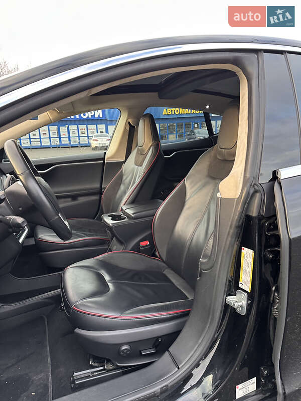 Лифтбек Tesla Model S 2014 в Киеве фото 20 Лифтбек Tesla Model S 2014 в Киеве