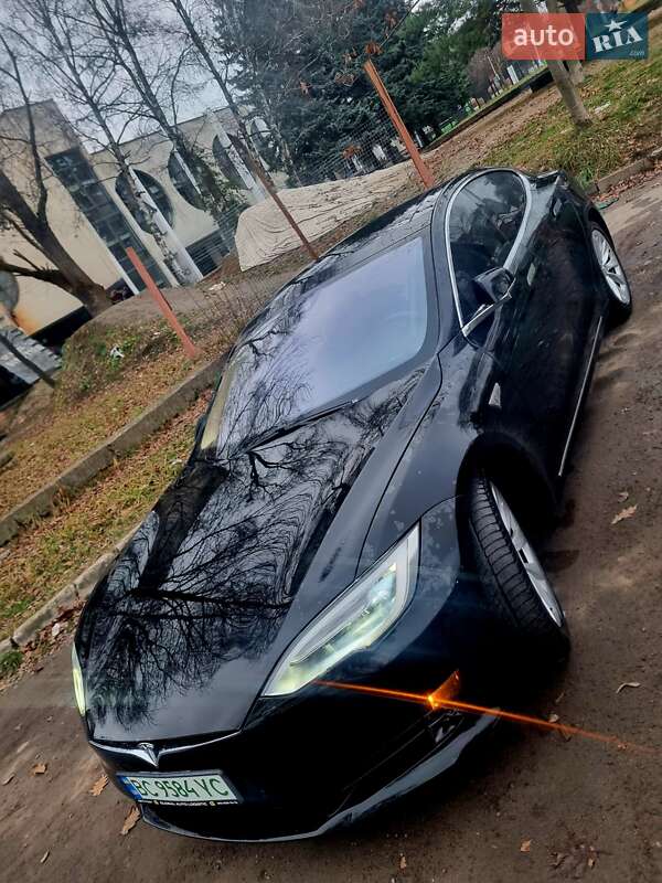 Лифтбек Tesla Model S 2016 в Львове фото 2 Лифтбек Tesla Model S 2016 в Львове