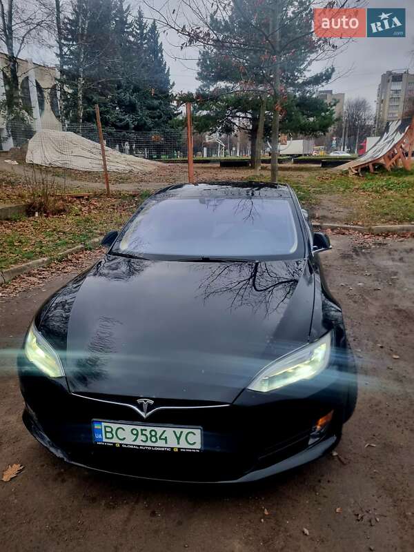 Лифтбек Tesla Model S 2016 в Львове фото 3 Лифтбек Tesla Model S 2016 в Львове