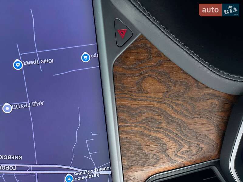 Лифтбек Tesla Model S 2019 в Киеве