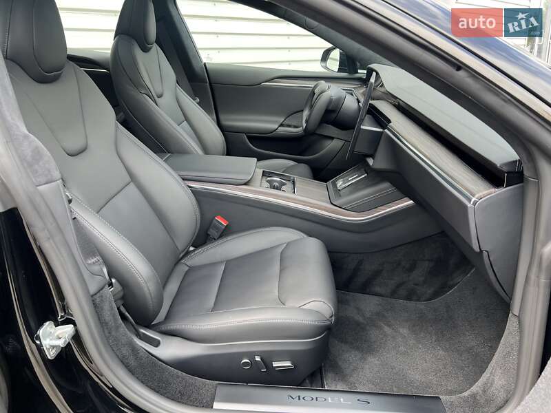 Лифтбек Tesla Model S 2023 в Киеве фото 25 Лифтбек Tesla Model S 2023 в Киеве