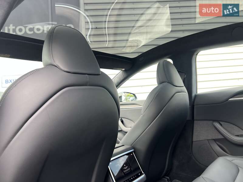 Лифтбек Tesla Model S 2023 в Киеве фото 20 Лифтбек Tesla Model S 2023 в Киеве