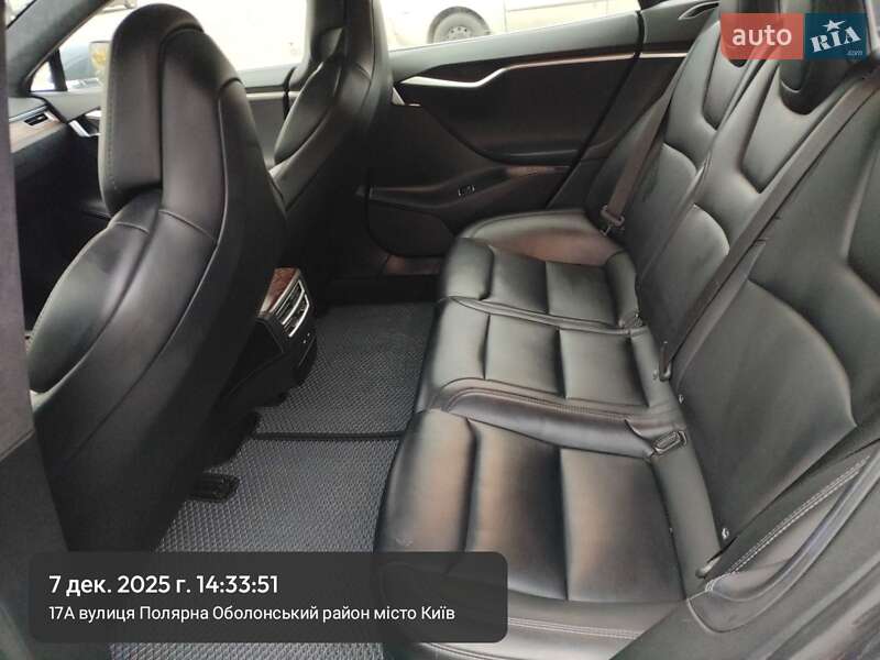 Лифтбек Tesla Model S 2018 в Киеве фото 32 Лифтбек Tesla Model S 2018 в Киеве