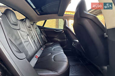 Лифтбек Tesla Model S 2013 в Виннице