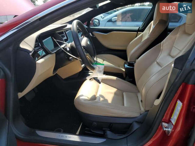 Лифтбек Tesla Model S 2016 в Ивано-Франковске фото 7 Лифтбек Tesla Model S 2016 в Ивано-Франковске