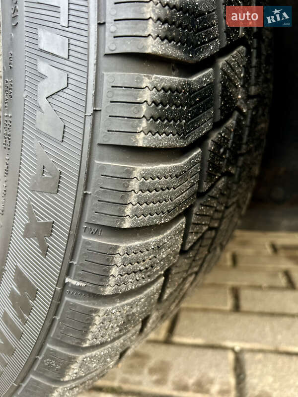 Лифтбек Tesla Model S 2017 в Ровно фото 17 Лифтбек Tesla Model S 2017 в Ровно