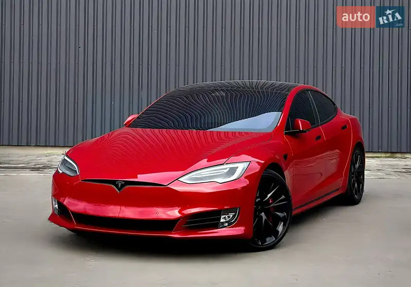 Tesla Model S 2020