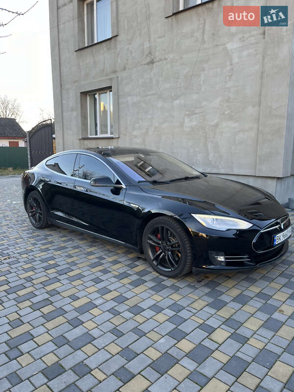 Лифтбек Tesla Model S 2013 в Корце фото 5 Лифтбек Tesla Model S 2013 в Корце