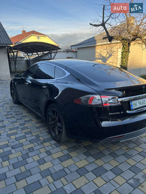 Лифтбек Tesla Model S 2013 в Корце фото 8 Лифтбек Tesla Model S 2013 в Корце
