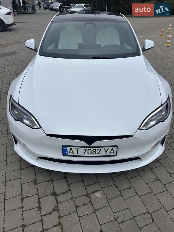 Ліфтбек Tesla Model S 2022 в Івано-Франківську