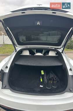 Лифтбек Tesla Model S 2022 в Ивано-Франковске
