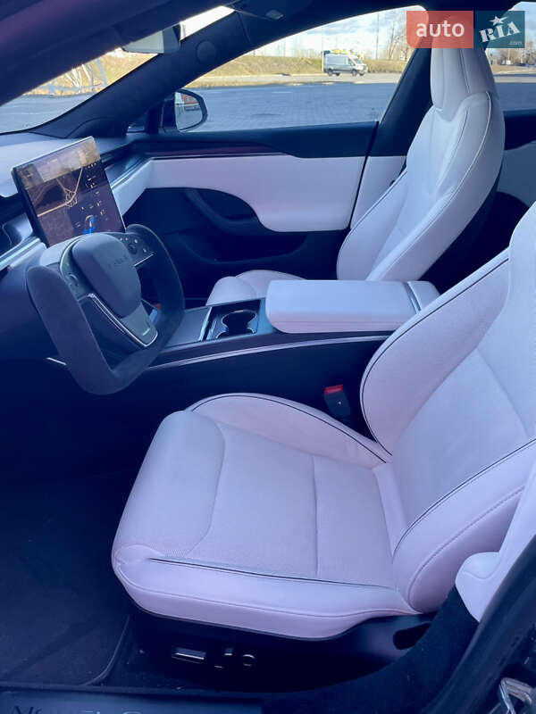 Лифтбек Tesla Model S 2021 в Киеве