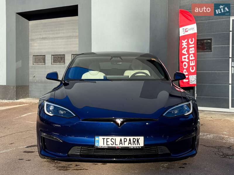 Лифтбек Tesla Model S 2022 в Киеве