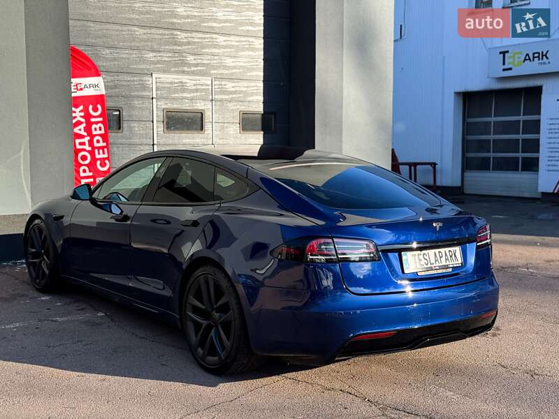 Лифтбек Tesla Model S 2022 в Киеве
