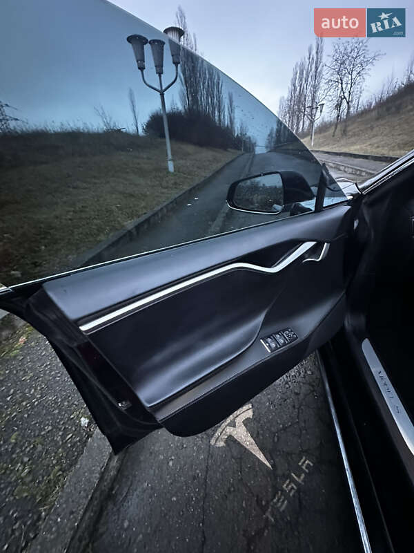 Лифтбек Tesla Model S 2018 в Ровно фото 14 Лифтбек Tesla Model S 2018 в Ровно