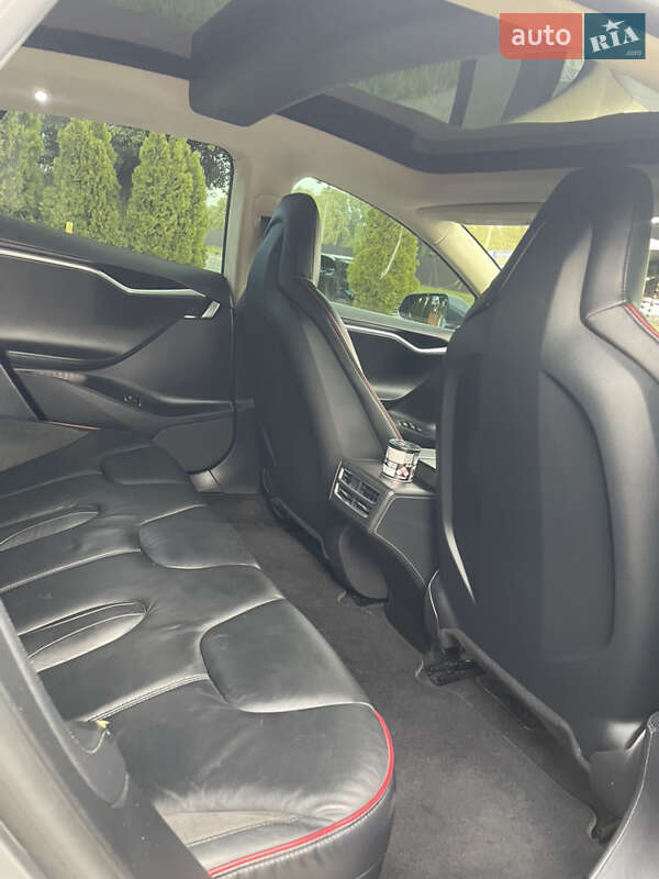 Лифтбек Tesla Model S 2013 в Кременчуге фото 30 Лифтбек Tesla Model S 2013 в Кременчуге