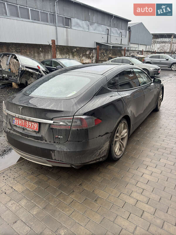 Лифтбек Tesla Model S 2014 в Луцке фото 3 Лифтбек Tesla Model S 2014 в Луцке