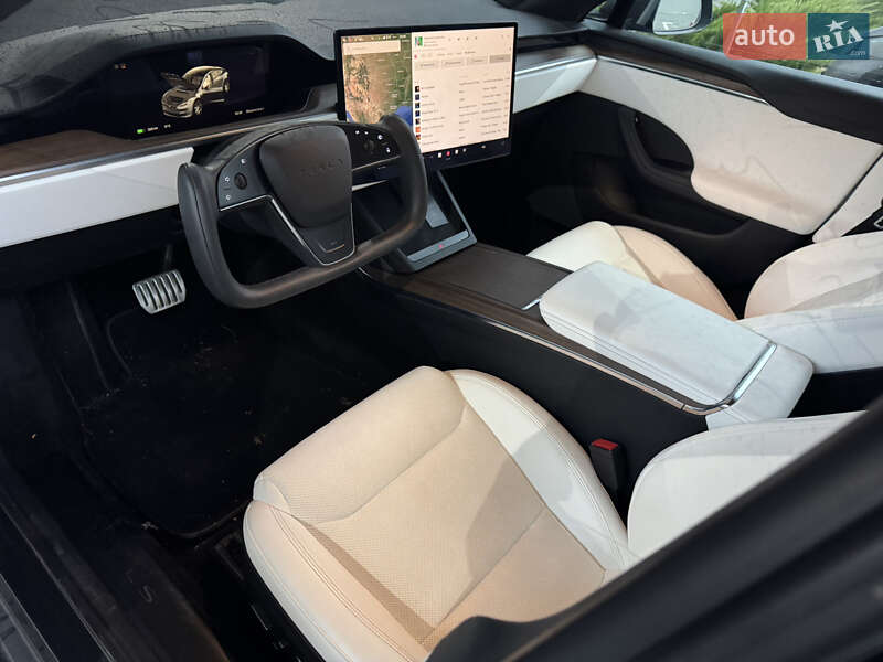 Лифтбек Tesla Model S 2022 в Львове