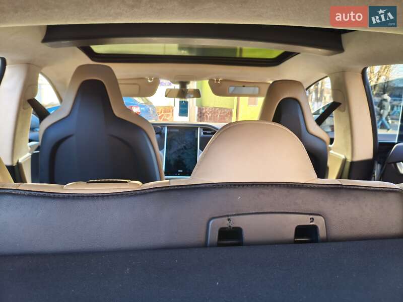 Лифтбек Tesla Model S 2013 в Ивано-Франковске фото 10 Лифтбек Tesla Model S 2013 в Ивано-Франковске