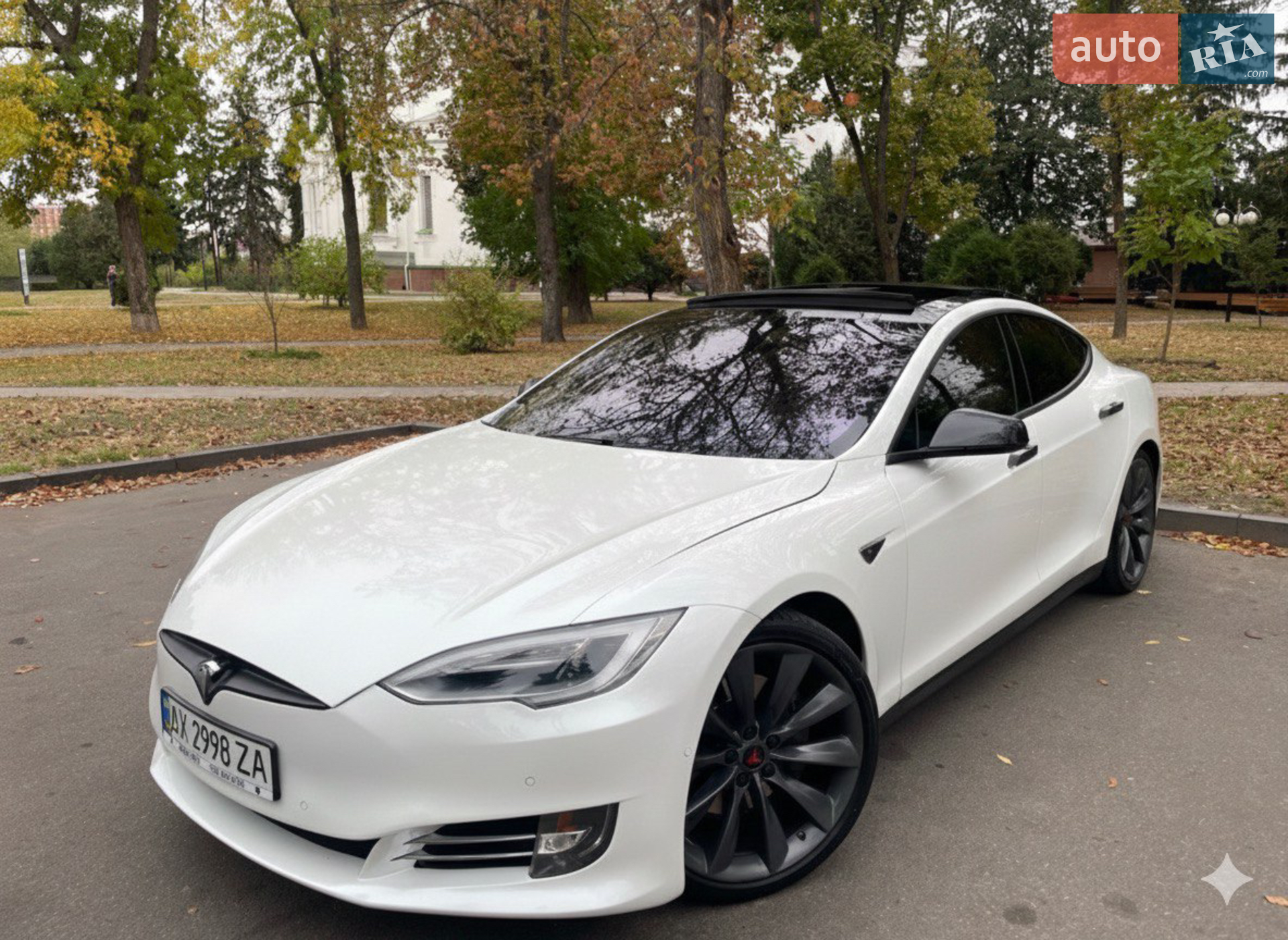 2012 Tesla Model S - фото 1