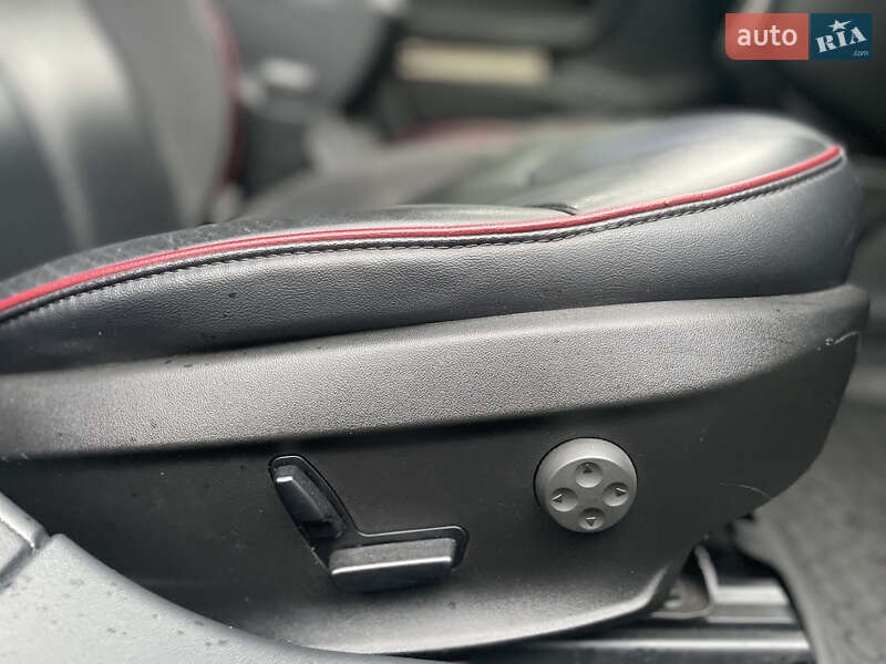 Лифтбек Tesla Model S 2012 в Харькове фото 4 Лифтбек Tesla Model S 2012 в Харькове