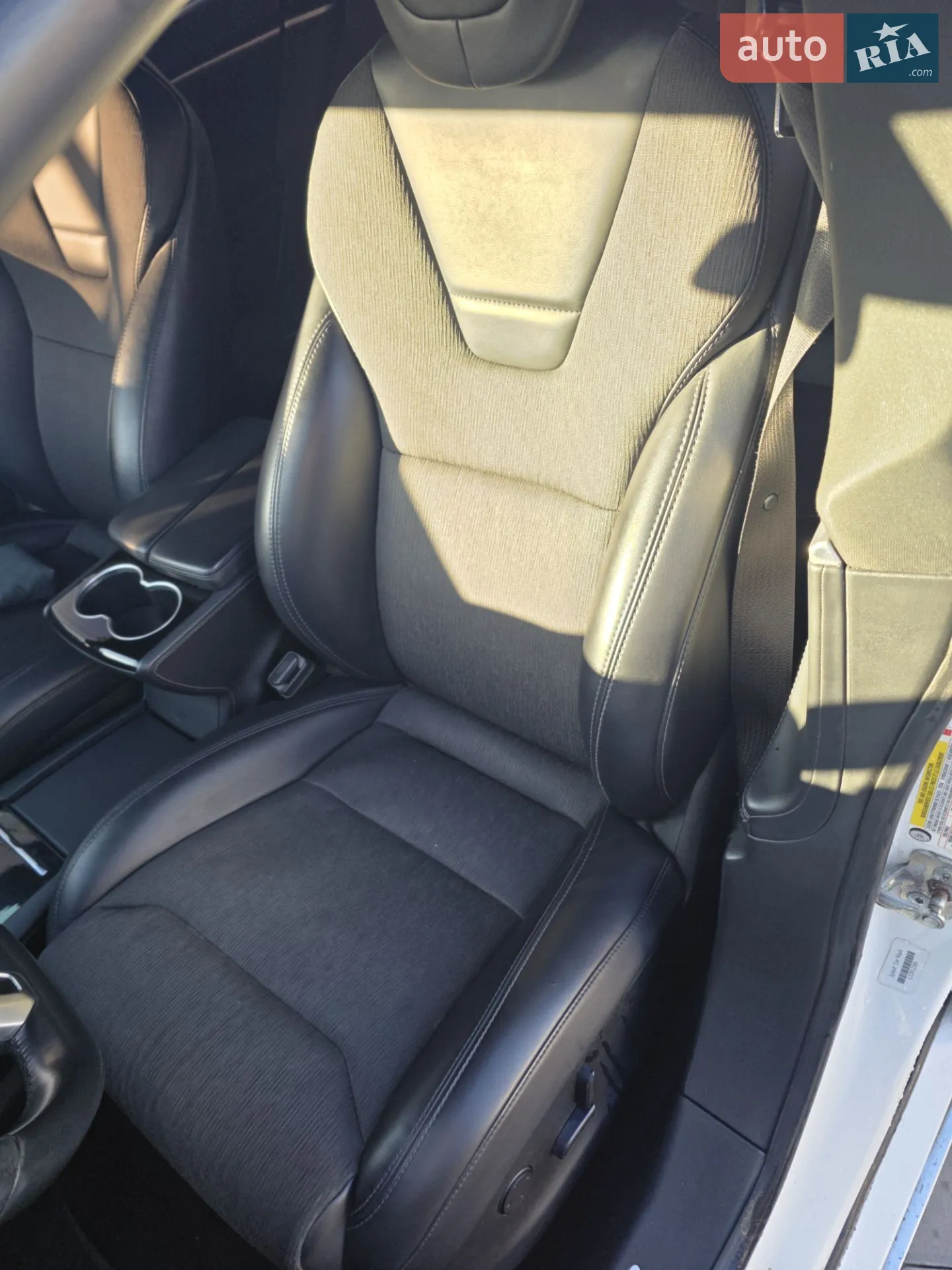 2017 Tesla Model S - мініатюра 32