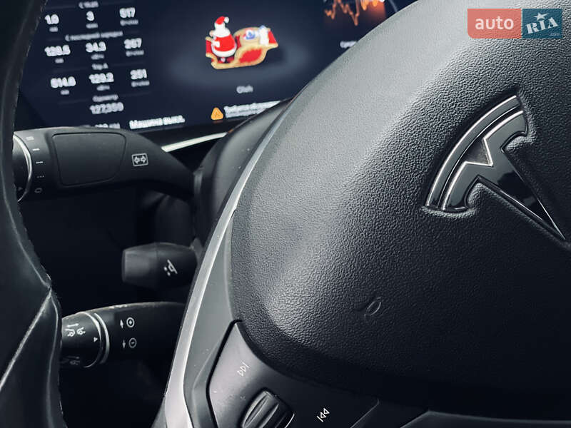 Лифтбек Tesla Model S 2016 в Львове фото 19 Лифтбек Tesla Model S 2016 в Львове