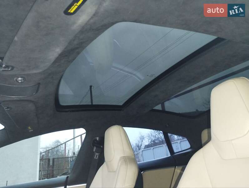 Лифтбек Tesla Model S 2015 в Кривом Роге фото 24 Лифтбек Tesla Model S 2015 в Кривом Роге