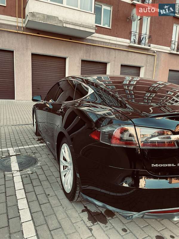 Лифтбек Tesla Model S 2013 в Винниках фото 4 Лифтбек Tesla Model S 2013 в Винниках