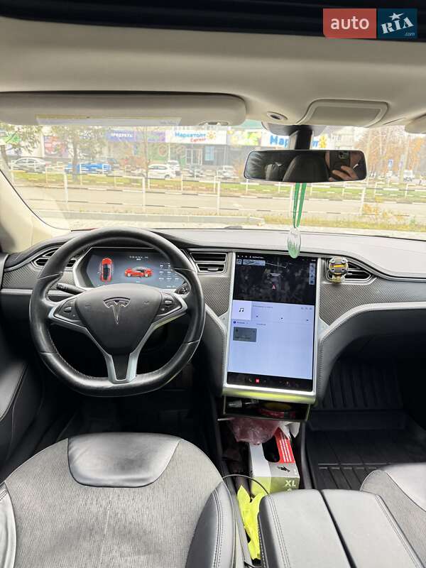 Лифтбек Tesla Model S 2014 в Полтаве фото 51 Лифтбек Tesla Model S 2014 в Полтаве