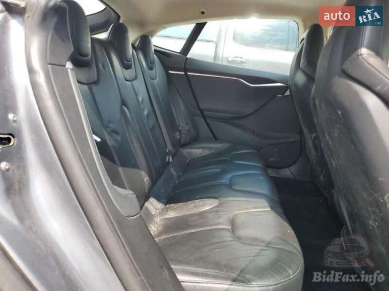 Лифтбек Tesla Model S 2013 в Одессе