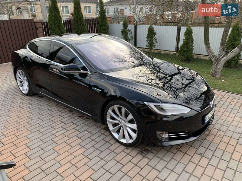 Ліфтбек Tesla Model S 2014 в Хмельницькому