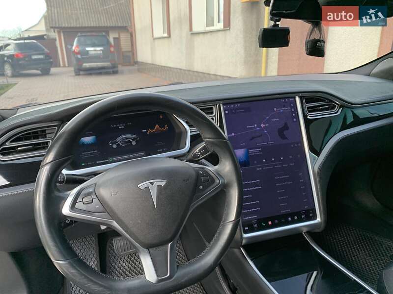 Ліфтбек Tesla Model S 2014 в Хмельницькому