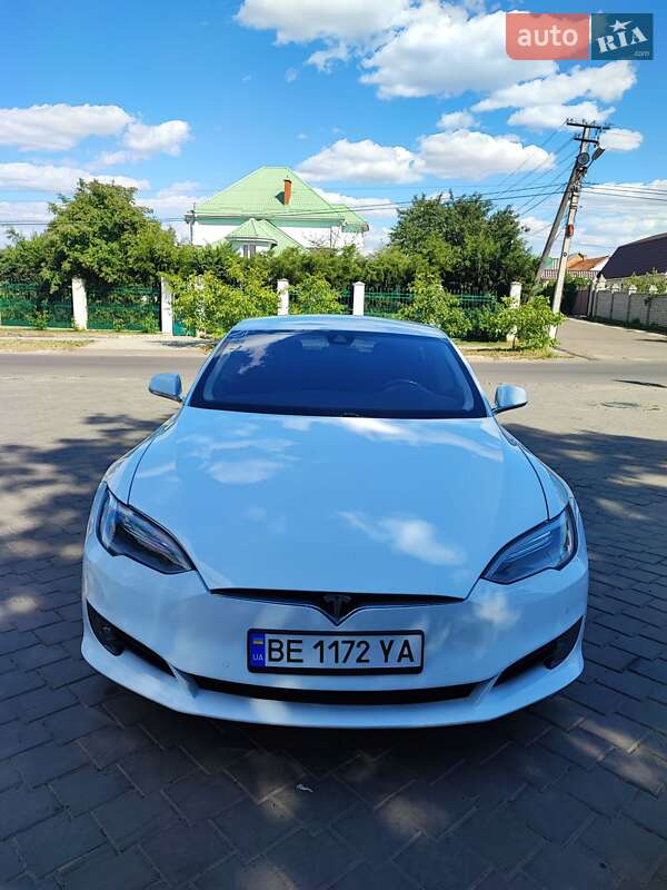 Лифтбек Tesla Model S 2016 в Николаеве фото 2 Лифтбек Tesla Model S 2016 в Николаеве
