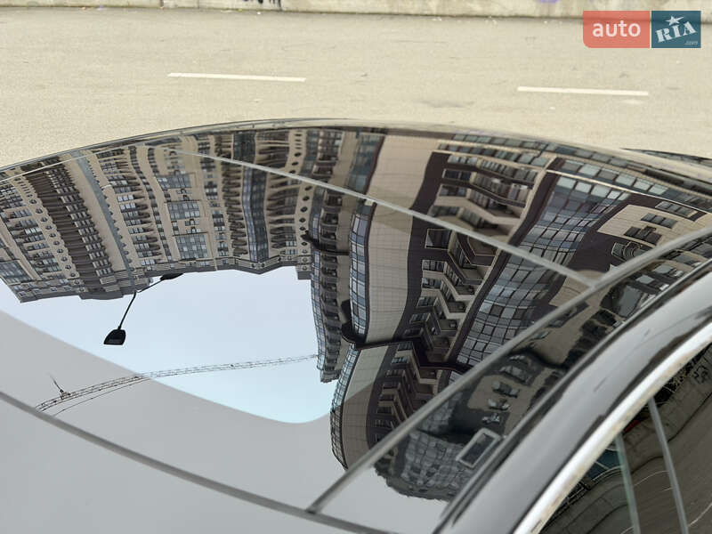 Лифтбек Tesla Model S 2016 в Киеве