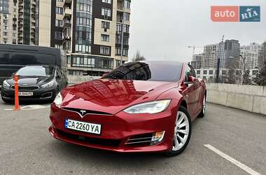 Ліфтбек Tesla Model S 2017 в Ватутіному