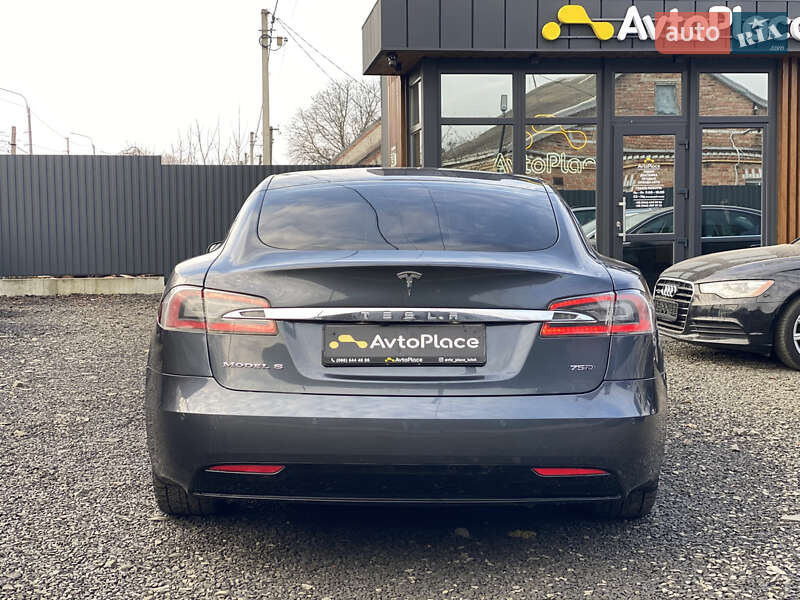 Лифтбек Tesla Model S 2017 в Луцке