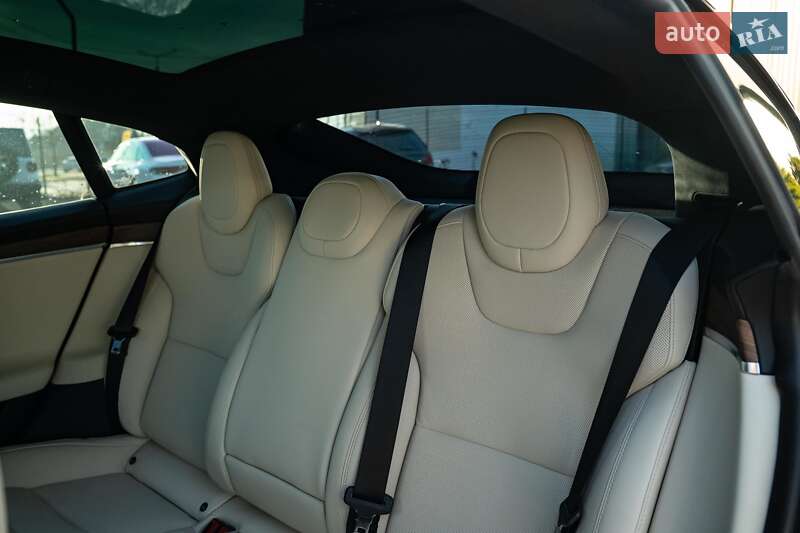 Лифтбек Tesla Model S 2021 в Черновцах фото 38 Лифтбек Tesla Model S 2021 в Черновцах